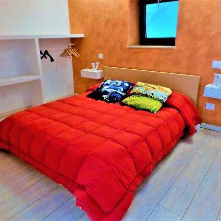 Regina Viarum Apartment, Historic City Centre Brindisi Eksteriør billede