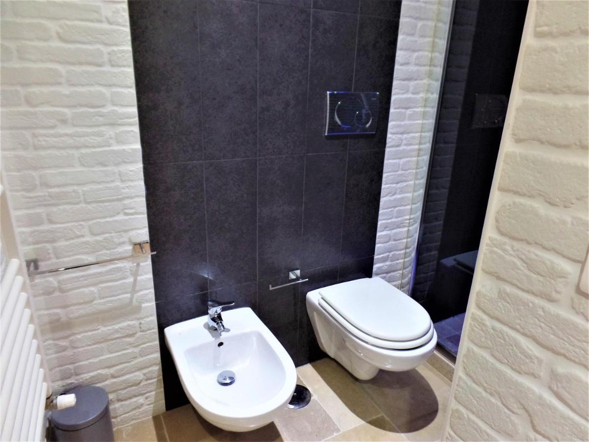 Regina Viarum Apartment, Historic City Centre Brindisi Eksteriør billede