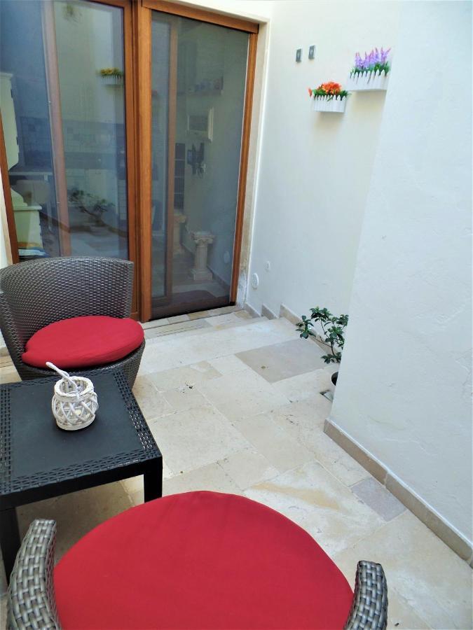 Regina Viarum Apartment, Historic City Centre Brindisi Eksteriør billede