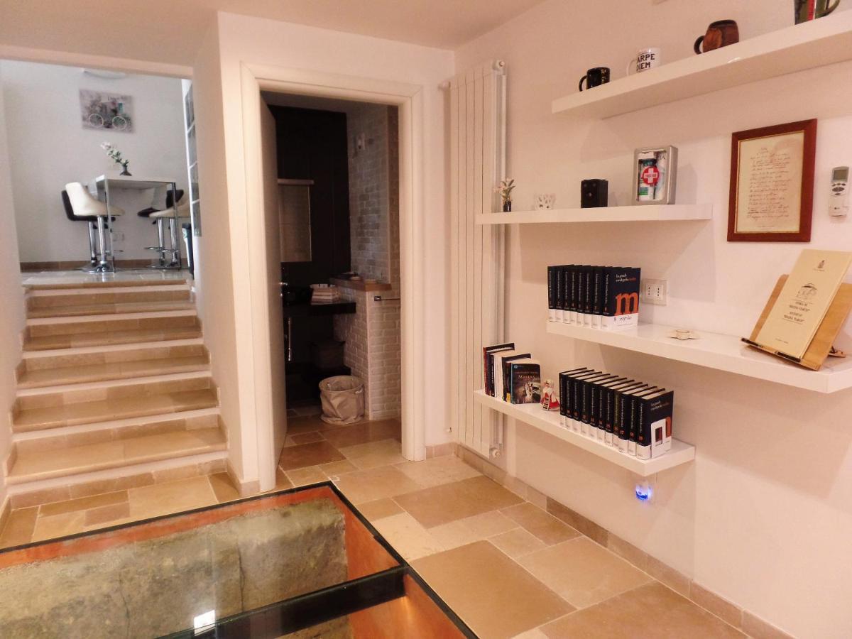 Regina Viarum Apartment, Historic City Centre Brindisi Eksteriør billede