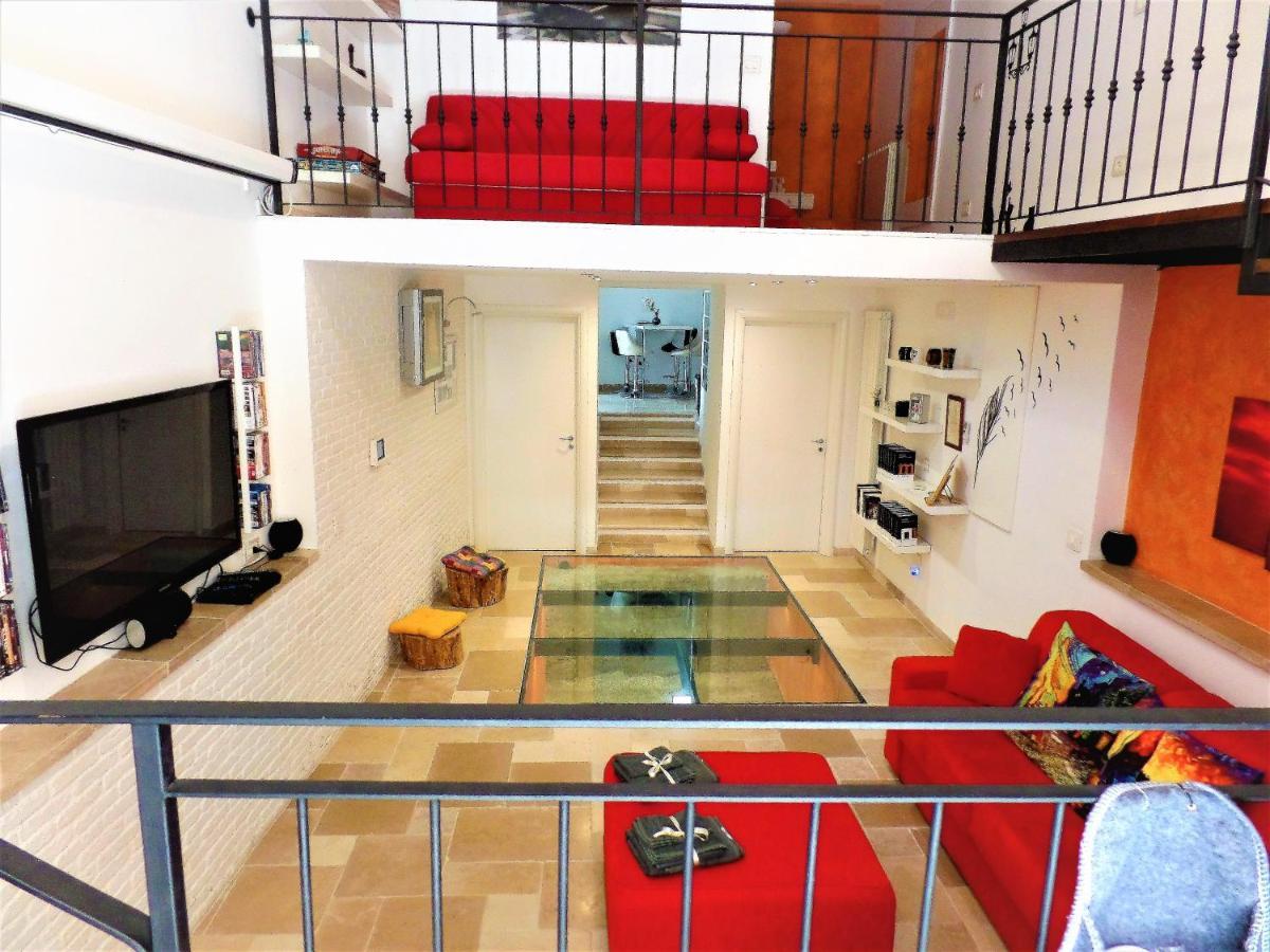 Regina Viarum Apartment, Historic City Centre Brindisi Eksteriør billede